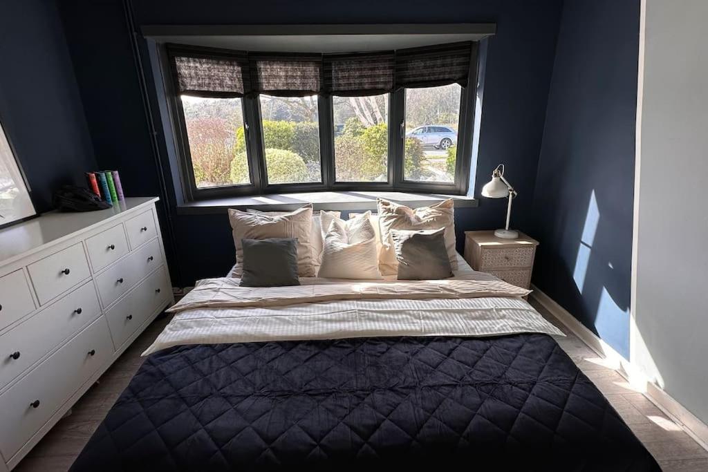 Formby, Spacious True Bungalow Steps From Beach Exterior foto